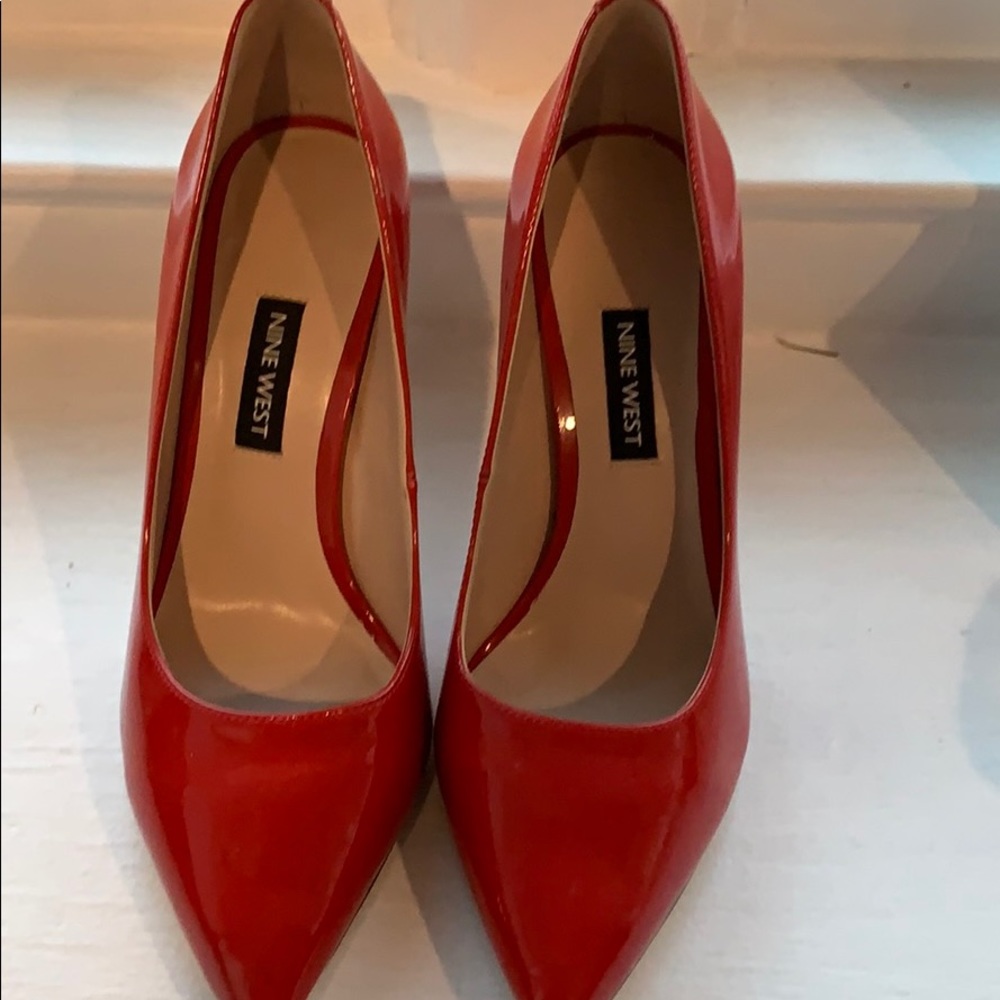 Red Nine West 6 1/2 in heels